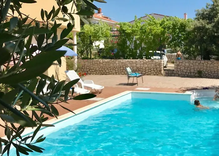 Апартаменты Ana *