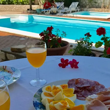 Διαμέρισμα Ana *